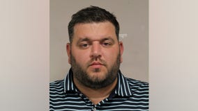 Chicago-area driver charged with DUI after striking squad car: police