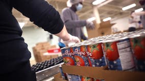 How cuts to SNAP affect Chicago area food pantries