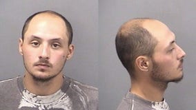 Illinois man tried to set fire to home with mother of his unborn child inside: officials