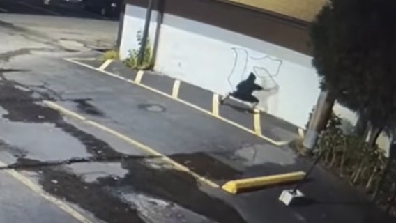 Police seek help ID'ing graffiti vandal in Chicago's far north suburbs