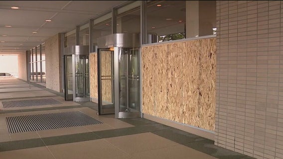 Loud blasts during Air & Water Show practice shatter windows in three Lake View East buildings