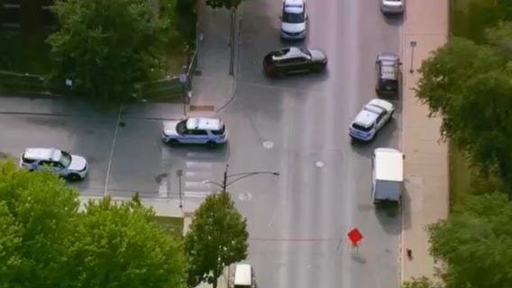 5 victims hospitalized after shooting on Chicago's South Side, police say