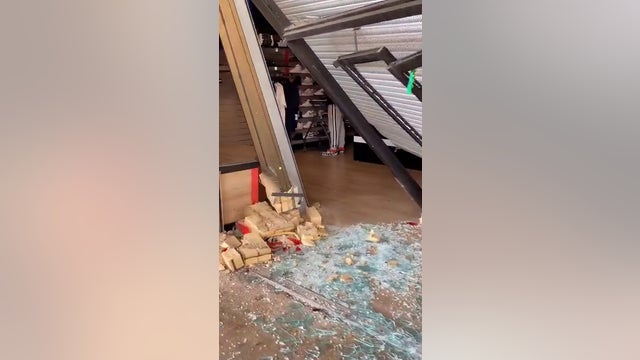 Chicago burglars crash Jeep into South Side store, steal Jordans