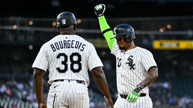 Kayfus hits 1st major league homer, Guardians beat White Sox 3-1 for 5th straight win