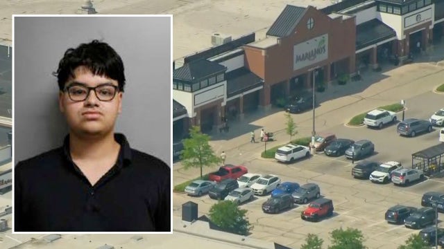 Man charged after waving gun at driver, walking into suburban Mariano's, police say