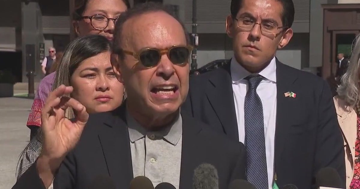 Chicago's Mexican Independence Day festivities clouded by ICE