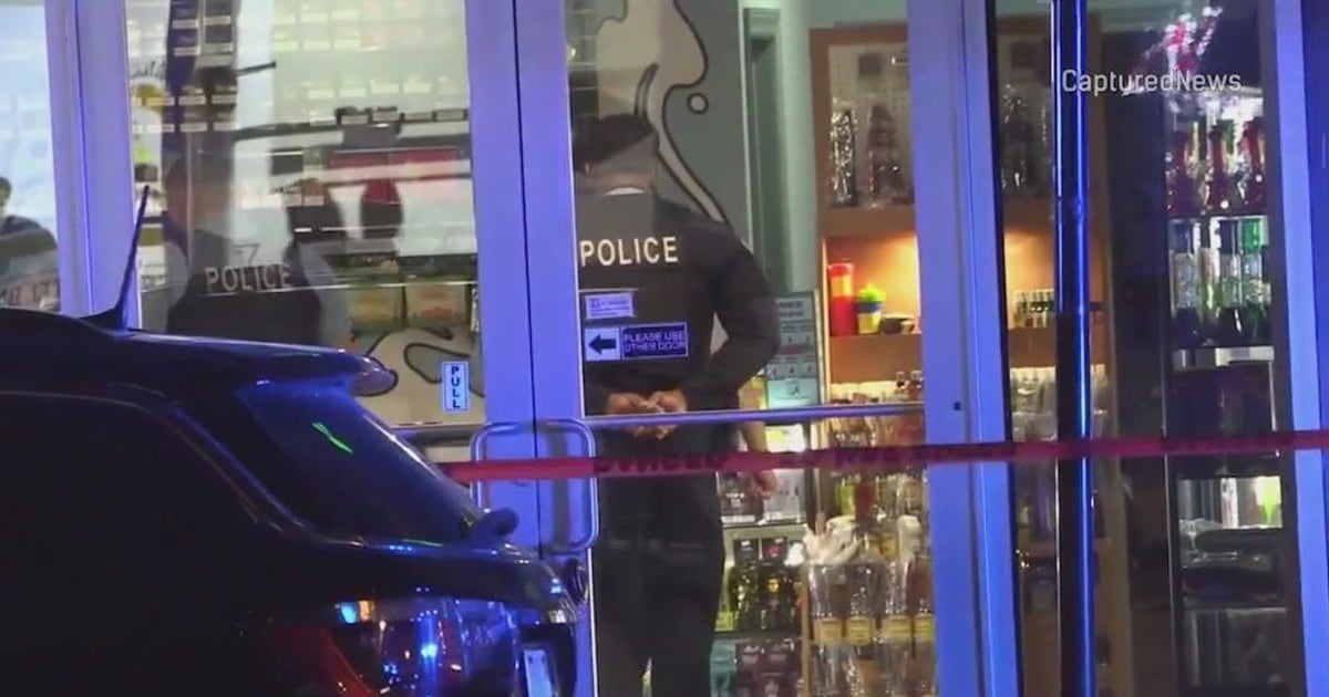Chicago crime: Man shot, killed during fight in South Loop business ...