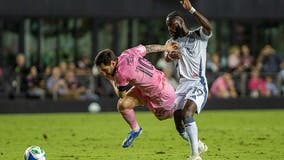 Fire withstand Suárez-led comeback and beat Inter Miami 5-3 to clinch 1st playoff berth since 2017