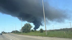 Chicago Heights junkyard fire causes heavy smoke