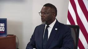 Brandon Johnson signs 'Right to Protest' executive order