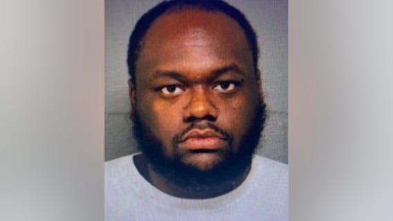 Man charged in Chicago-area shooting that left 4 injured, 1 dead: police