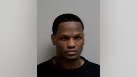 Chicago felon held suburban AT&T employee at gunpoint in attempted armed robbery, police say