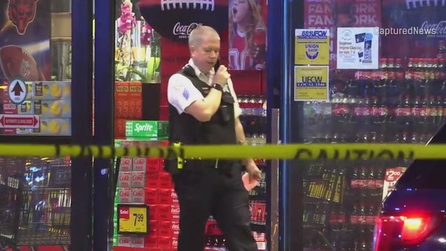 Girl, 17, shot outside Chicago Jewel-Osco