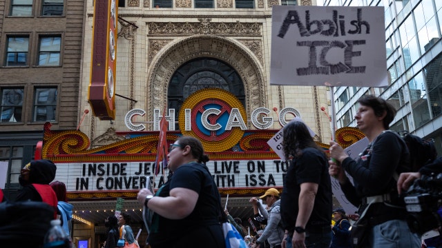 Latino children in Chicago live in fear like modern-day Anne Franks, radio host says