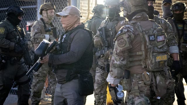 More than 400 arrests made in Chicago area operation so far, top immigration official says