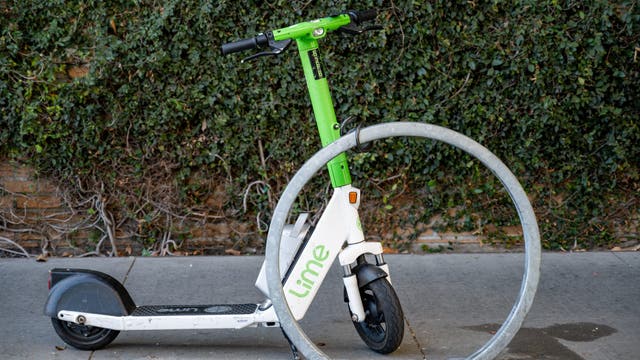 Chicago Police warn of sexual abuse incidents by scooter-riding offender in Harrison