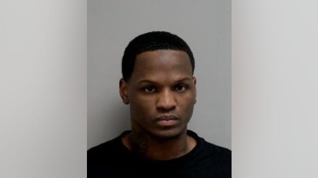 Chicago felon held suburban AT&T employee at gunpoint in attempted armed robbery, police say