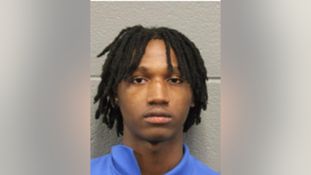Chicago teen charged in armed robberies of 3 men, police say