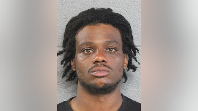 Man charged after two stabbings in North Lawndale: police