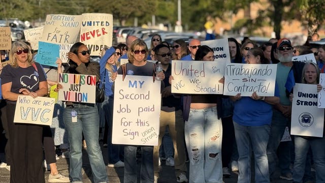 Teachers union for Bolingbrook, Romeoville schools announces strike date