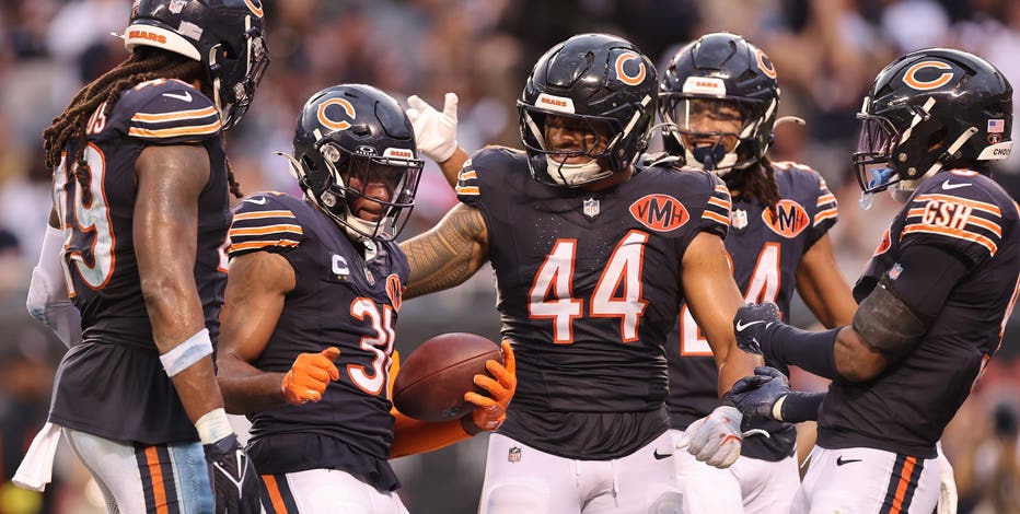Caleb Williams ties career high with 4 TD passes, Ben Johnson gets 1st win as Bears beat Cowboys