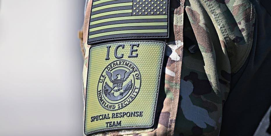 Feds seek deployment of 100 troops to Illinois to protect ICE agents, Pritzker says