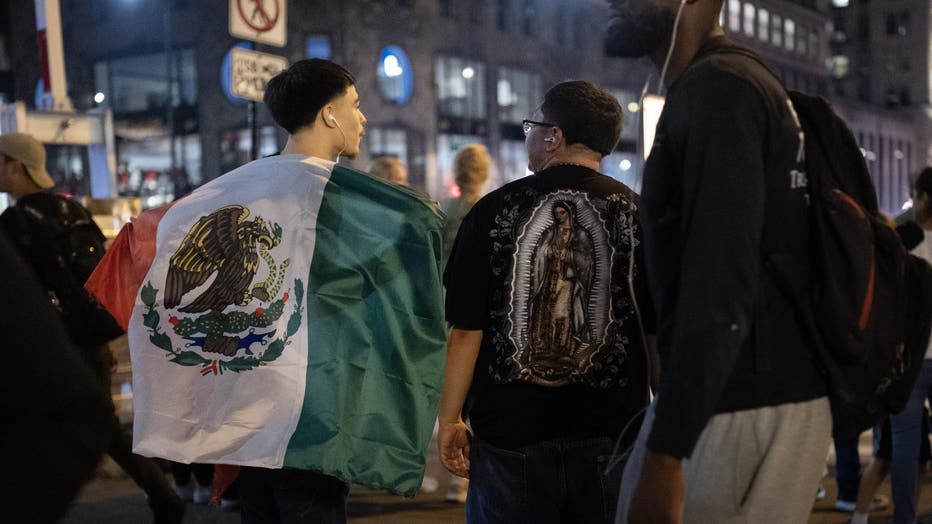 PHOTOS: Chicagoans celebrate Mexican Independence Day | FOX 32 Chicago
