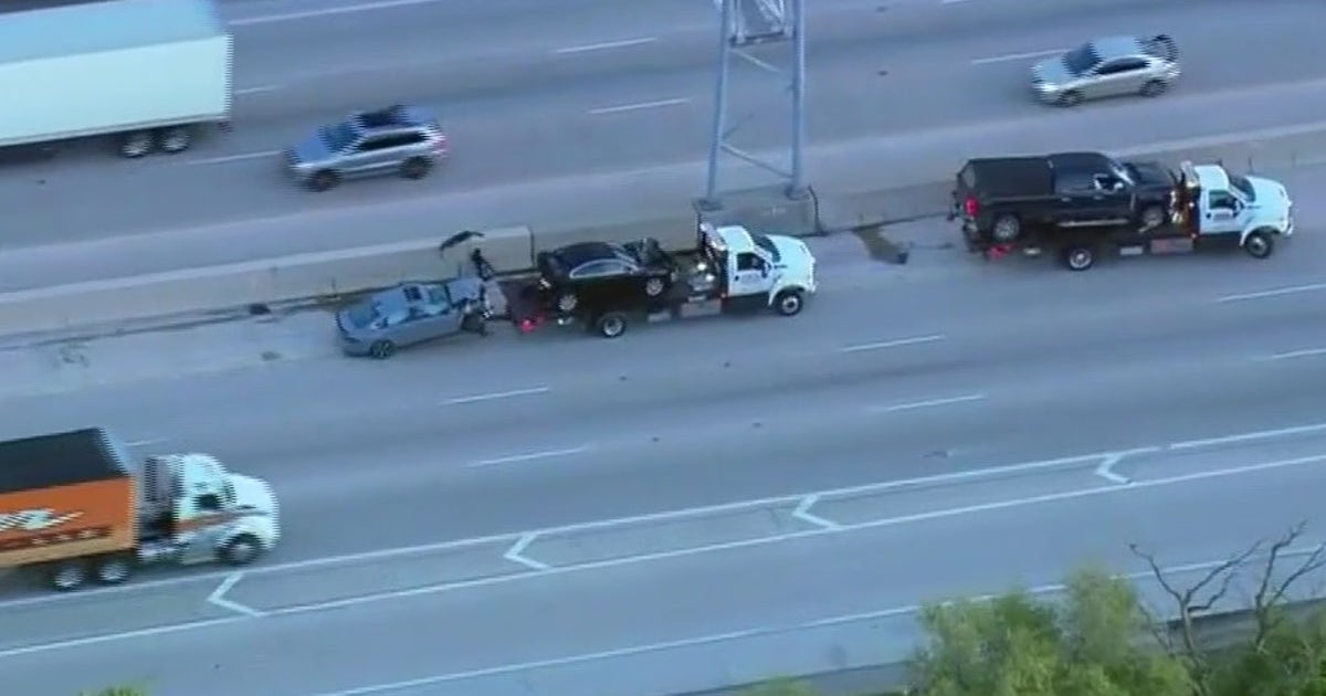 Multi-vehicle I-80 crash involving deer snarls morning commute in ...