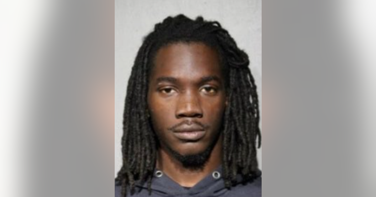 Chicago man accused of committing three armed robberies in one day ...