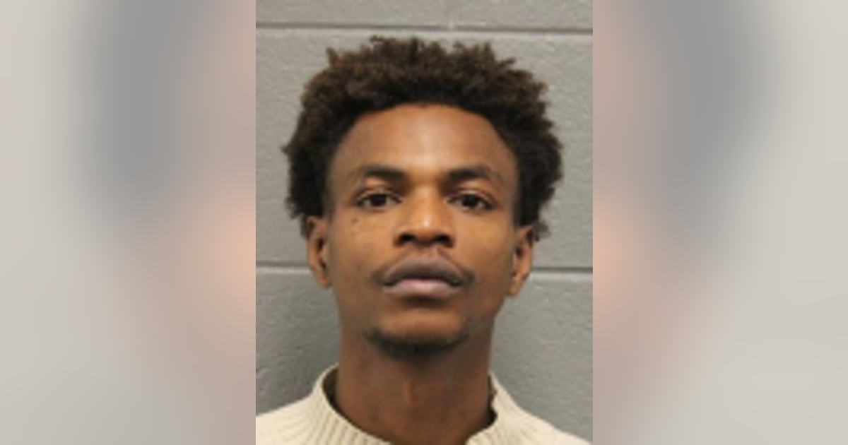Chicago man charged after threatening, cyberstalking police officer ...