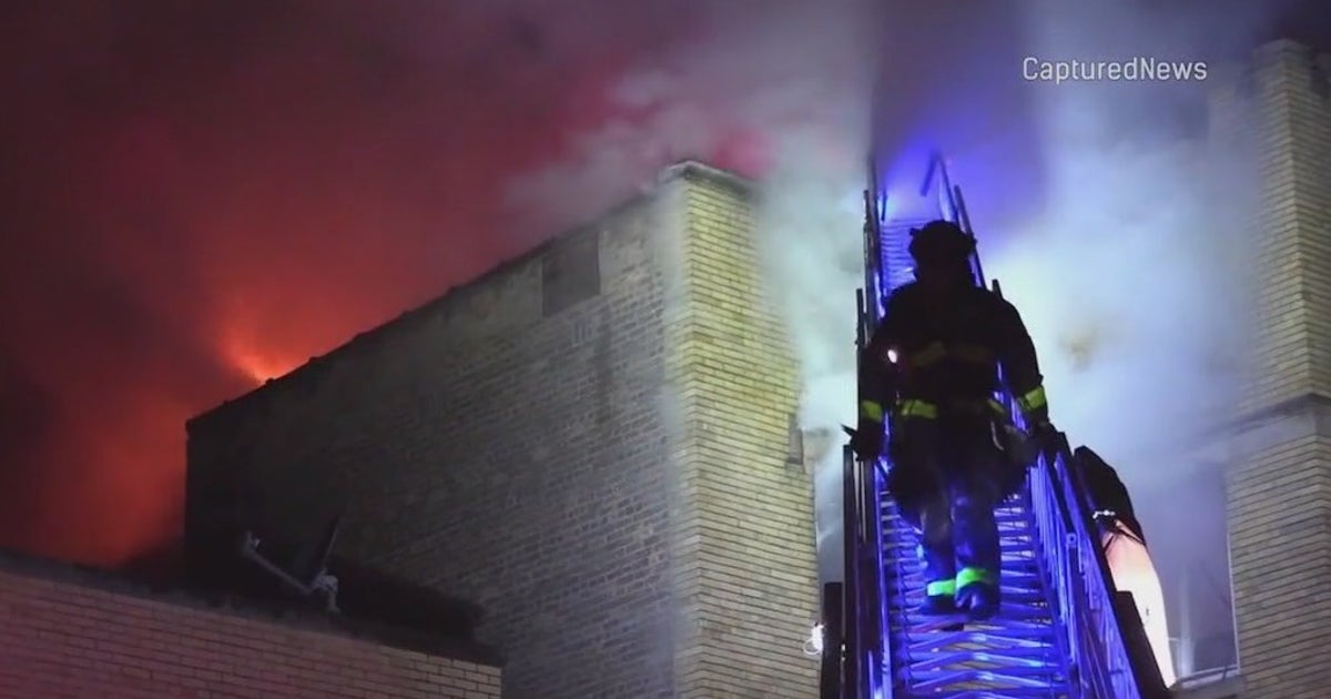 West Rogers Park apartment fire leaves 3 dead | FOX 32 Chicago