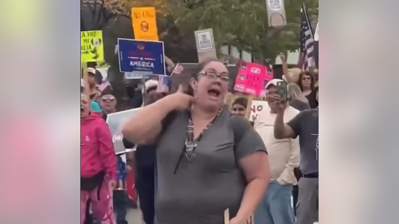 Social media erupts over Chicago teacher mocking Charlie Kirk's death in 'No Kings' viral video | FOX 32 Chicago