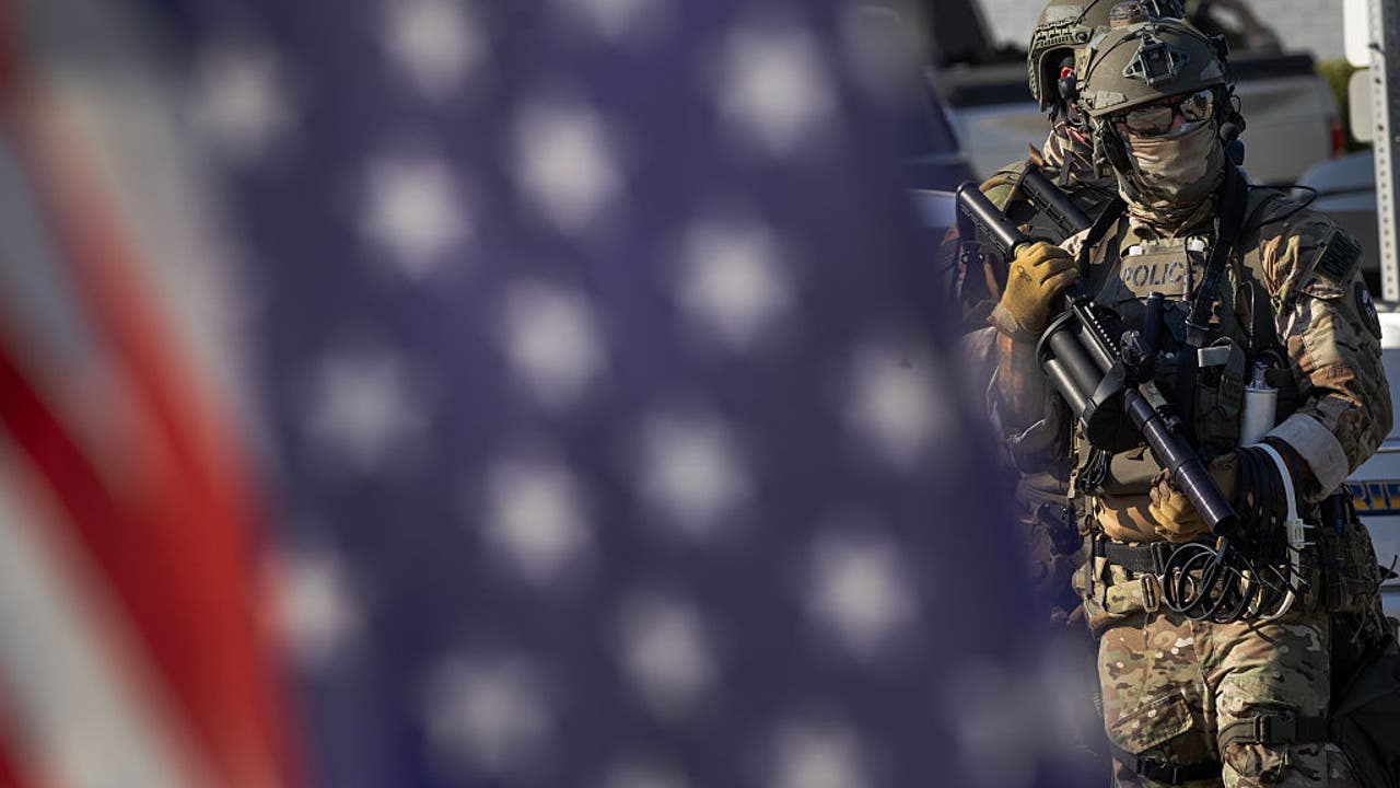 Trump admin to federalize 300 National Guard troops after Pritzker refuses ultimatum