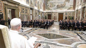 Pope meets with Chicago union leaders, urges migrant welcome as crackdown underway in hometown