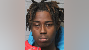 Chicago man charged with robbing CTA rider at gunpoint