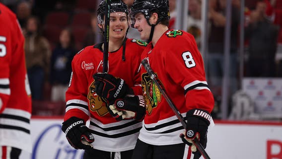 Donato scores 2 more goals as the Blackhawks beat the Lightning 3-2