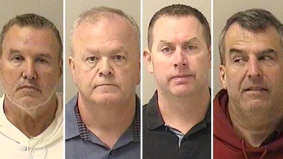 Former Illinois police chief, officers indicted for allegedly selling evidence guns