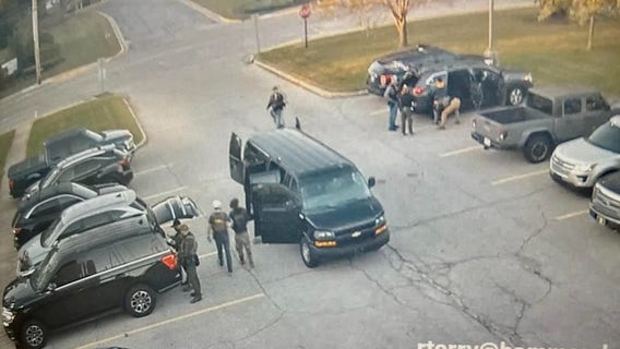 ICE agents told to leave after using Indiana police lot without permission, mayor says