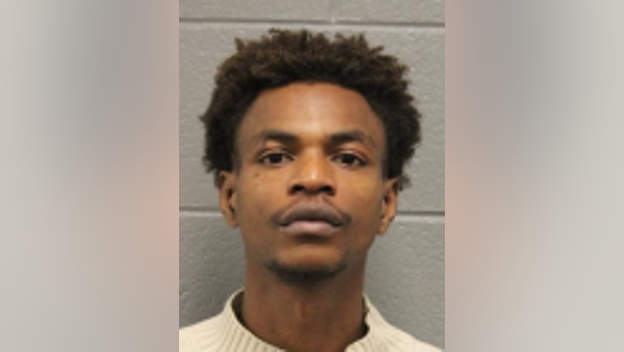 Chicago man charged after threatening, cyberstalking police officer: police
