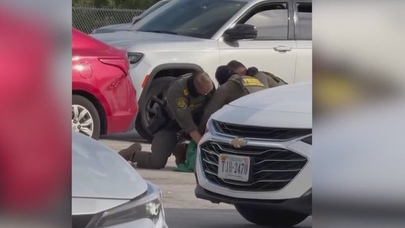 ICE agents spotted targeting rideshare drivers at airports