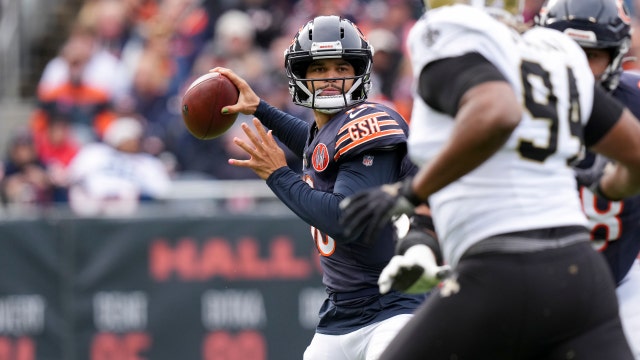 Caleb Williams eyes 4,000 yards passing as Bears try to clinch NFC's No. 2 seed when they host Lions