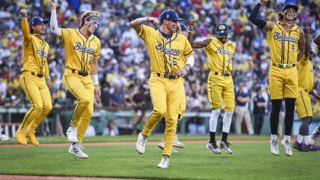 Chicago, get ready — the Savannah Bananas are swinging into Wrigley Field