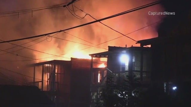 Apartment catches fire on Chicago's South Side