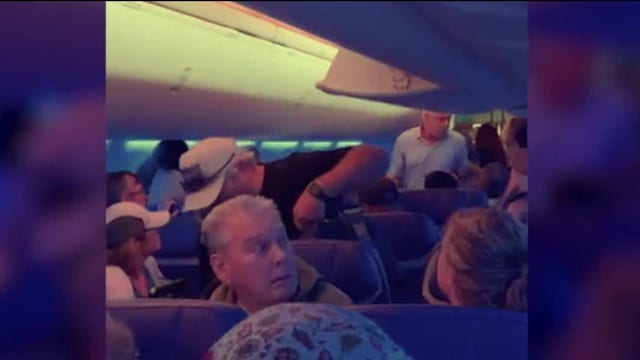 Fight breaks out on Southwest flight to Chicago, police investigating