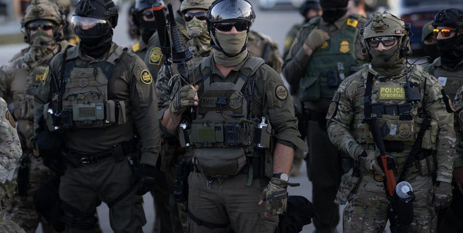 Operation Midway Blitz surpasses 900 arrests in Illinois, DHS says