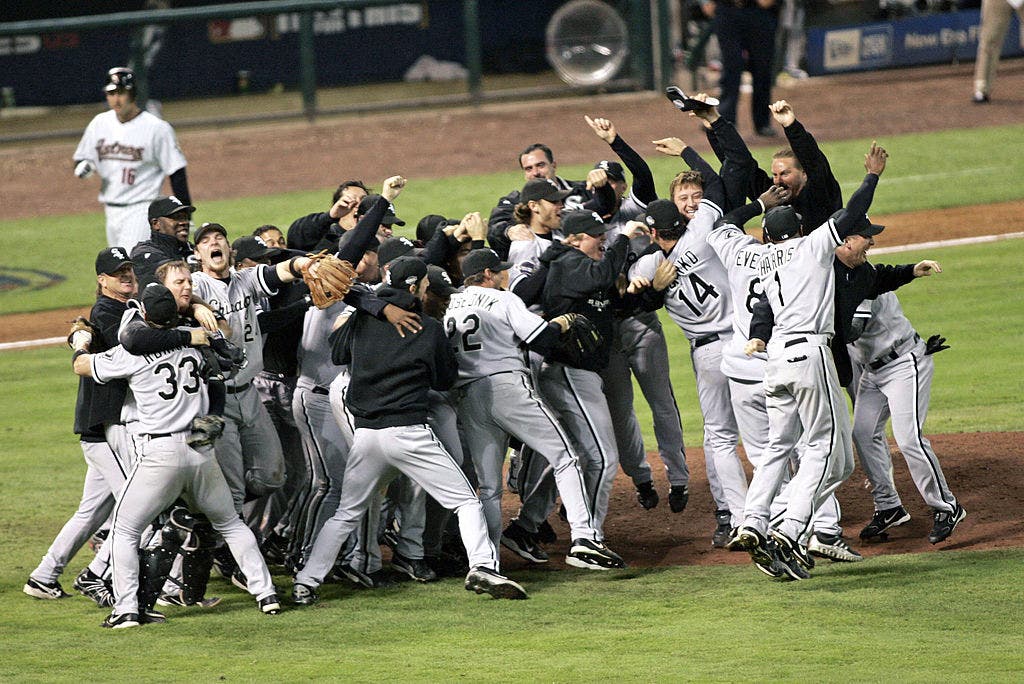 COLUMN: The 2025 World Series was a classic. It's a reminder how classic the 2005 White Sox were
