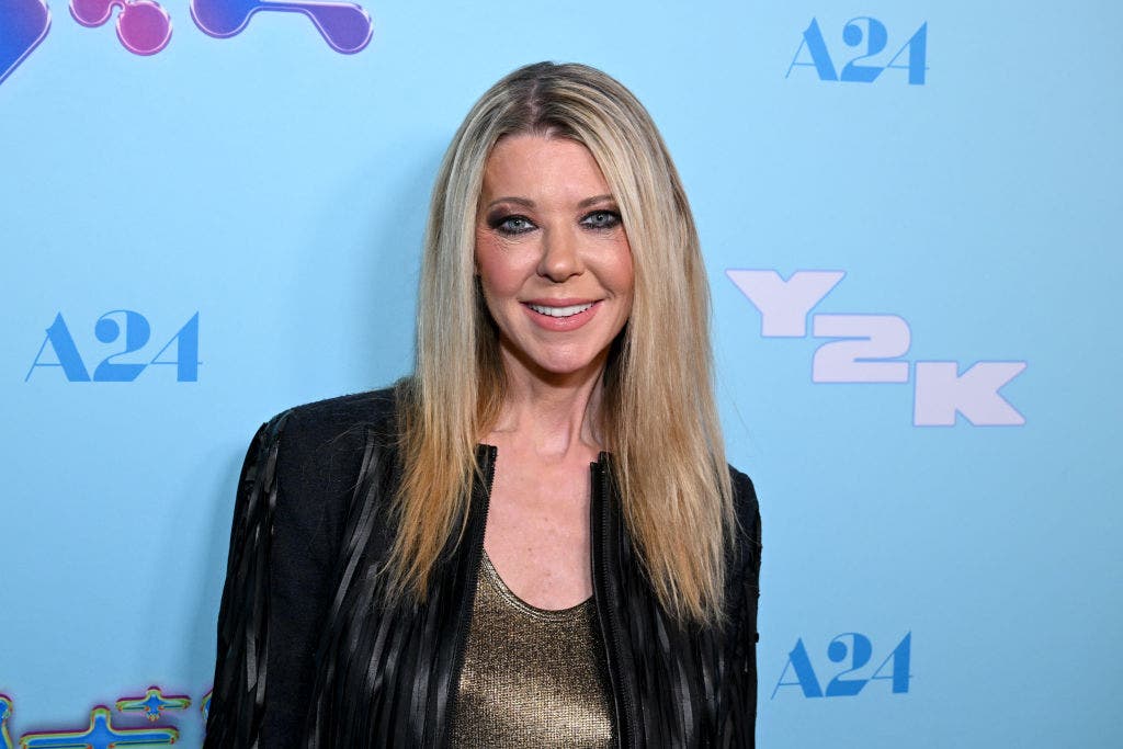 Surveillance footage shows no tampering of Tara Reid’s drink, Rosemont police say
