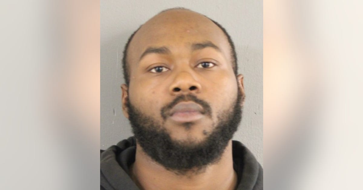 Chicago man charged in 3 armed robberies on South Side | FOX 32 Chicago