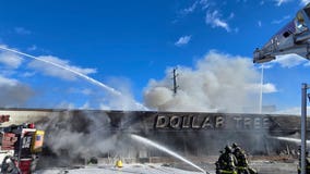 Chicago firefighters battle Thanksgiving blaze at Dollar Tree