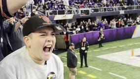 VIDEO: Chicago boy battling cancer reacts to Bears' last-second win against Vikings